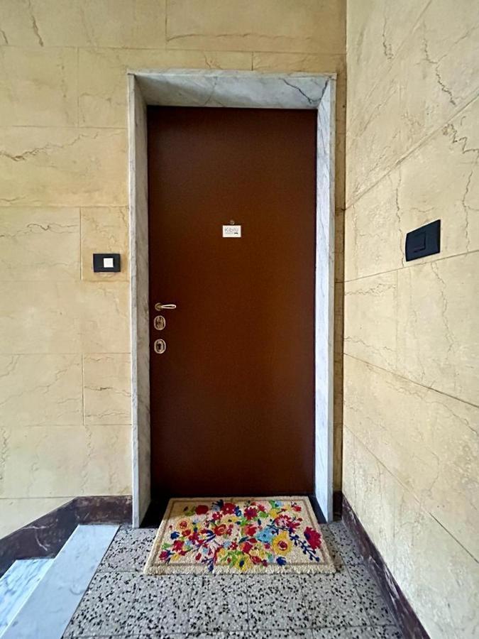 Kibilu - Via Cibrario Linea Rossa Metro Rovereto - Vicinanze Stazione Centrale Milan Extérieur photo